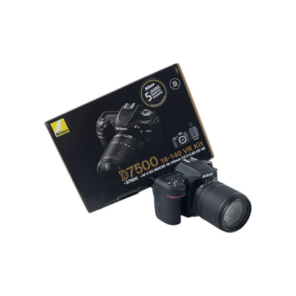 Nikon D7500 Kit 18-140 mm Digital SLR Kamera AF-S DX 20.9MP EXPEED 5-Prozessor | Retourware