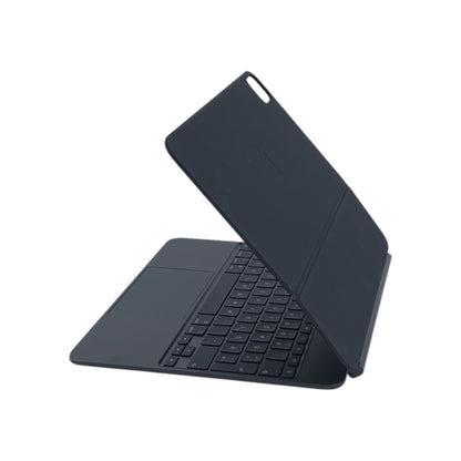 Apple iPad Magic Keyboard Case 13 Zoll iPad Pro (M4) Trackpad Funktionstasten | Retourware