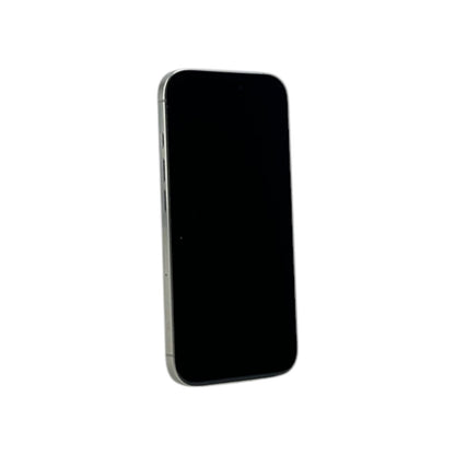 Apple iPhone 16 Pro Smartphone 6,3 Zoll (16 cm) 128 GB Titan Natur | Retourware