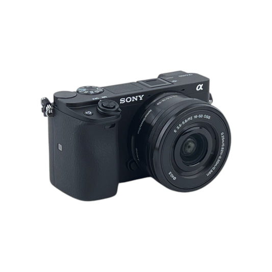 Sony Alpha 6400 Spiegellose APS-C VLOG Systemkamera 24.2MP 16-50mm f/3.5-5.6 | Retourware