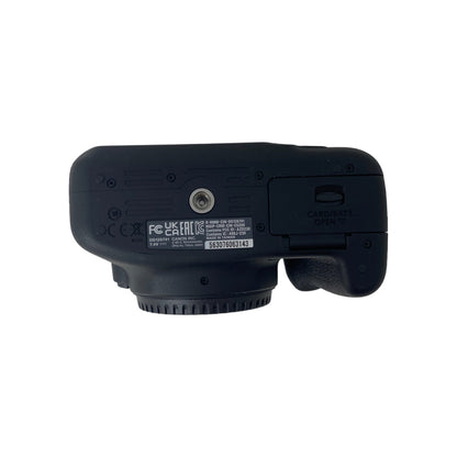 Canon EOS 2000D Spiegelreflexkamera mit Objektiv EF-S 18-55 F3.5-5.6 III 24,1 MP | Retourware