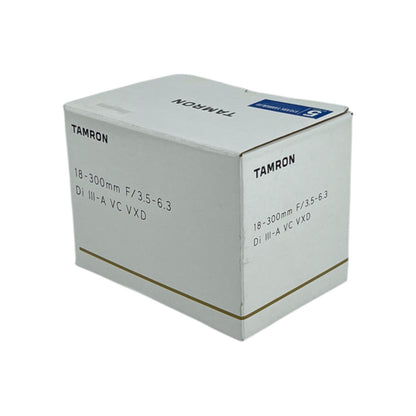 Tamron Universal Zoom Objektiv 18-300mm f/3.5-6.3 Di III-A VC VXD APS-C Sony E | Retourware