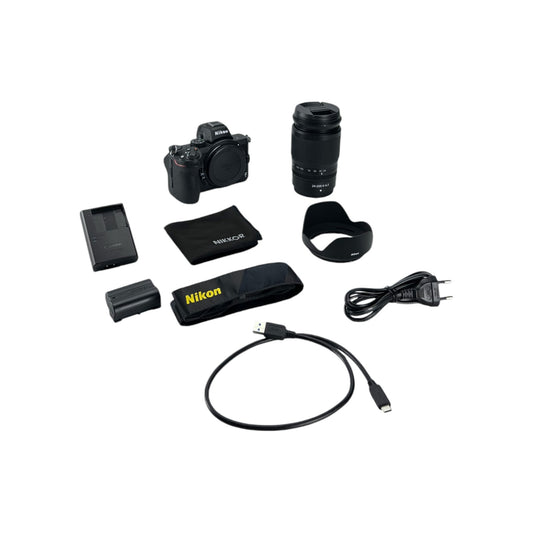 Nikon NIKKOR Z5 Vollformat Systemkamera 24.3MP 24-200mm f/4.0-6.3 WiFi Bluetooth | Retourware