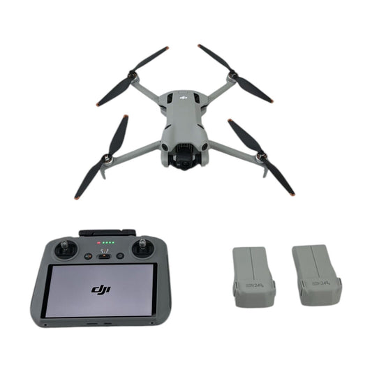 DJI Mini 4 Pro Fly More Combo Drohne RC2 Smart Controller - EXZELLENTER Zustand