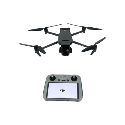 DJI Mavic 3 Pro Fly More Combo (DJI RC) 76km/h RTF Foto Video Drohne 48 MP | Neu